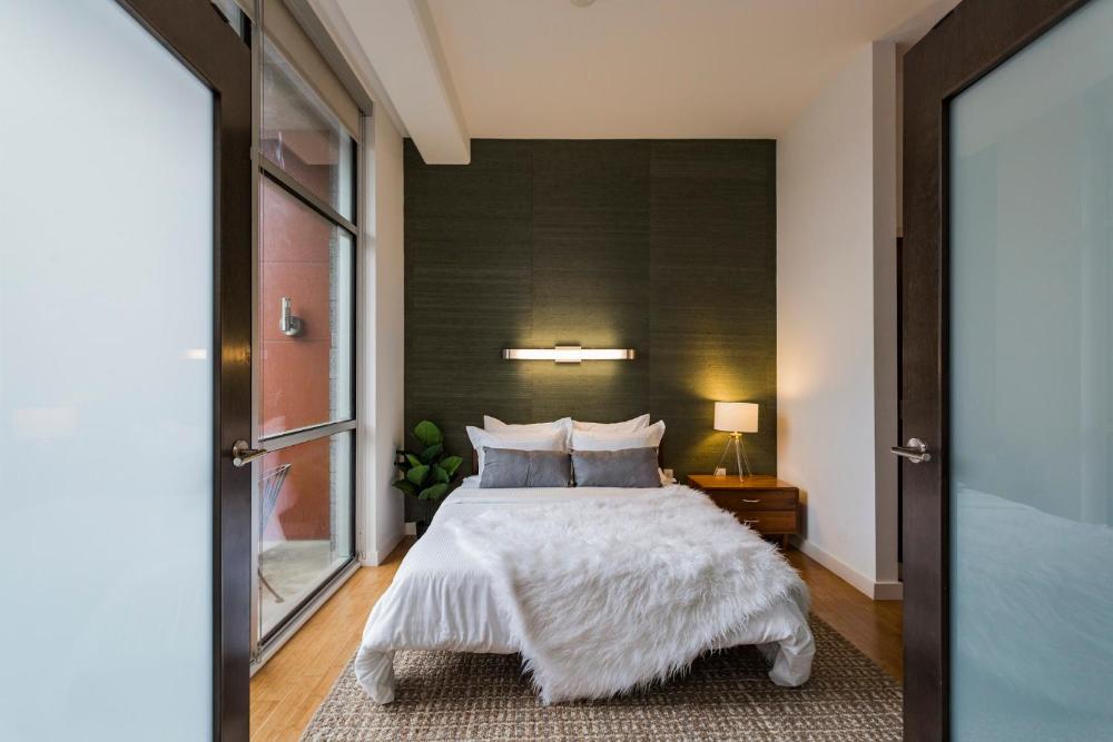 Artsy Extended Retreat Downtown Nashville